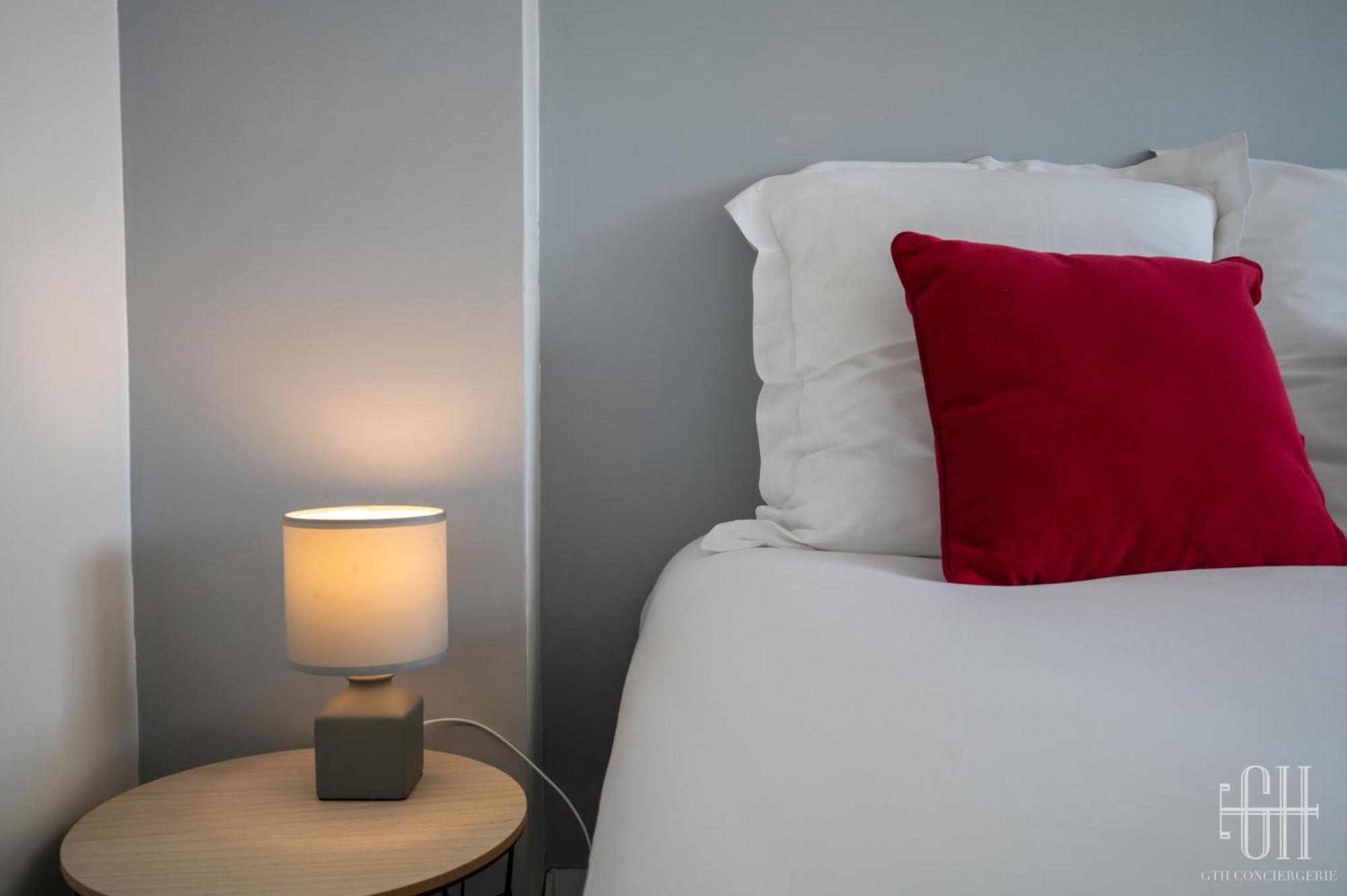 Le Qg Apartment Tours Ngoại thất bức ảnh